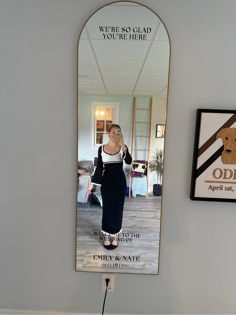 Personalized Gold Arch Mirror Wall Decor - Black & White